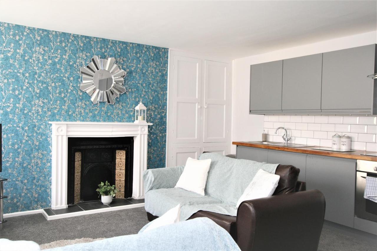 Central Serviced Apartments By Roomsbooked Cheltenham Extérieur photo