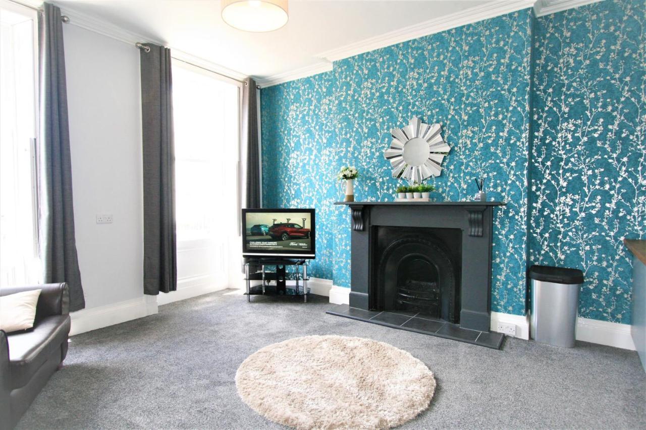 Central Serviced Apartments By Roomsbooked Cheltenham Extérieur photo