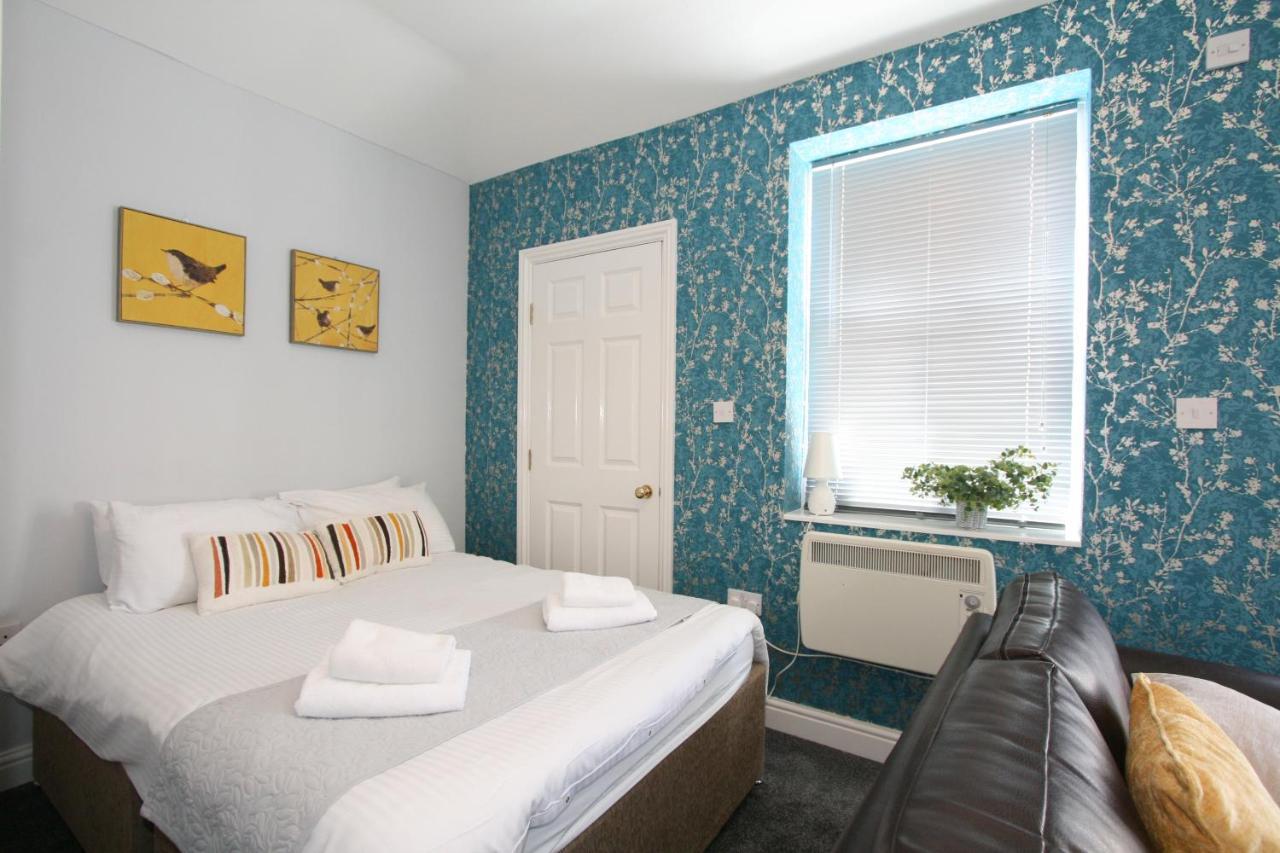 Central Serviced Apartments By Roomsbooked Cheltenham Extérieur photo